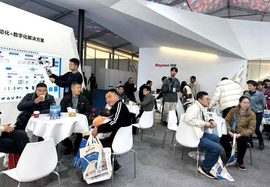 濮院展會(huì)精彩回顧 | 睿能展位人潮涌動(dòng)，行業(yè)前沿技術(shù)一覽無余https://mmbiz.qpic.cn/mmbiz_jpg/uVPLicGse1zfSGAnFj8sU92BkOhtqnEerEJasH17wcFWMmXUSNBo3ibFJKHRHTG82ccnGjNOMEhdcbEAZuheWEIQ/640?wx_fmt=jpeg&from=appmsg&tp=wxpic&wxfrom=5&wx_(圖10)